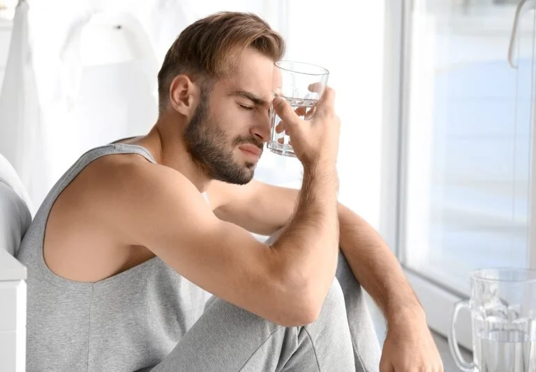 Zespół abstynencyjny – objawy i skuteczne metody leczenia