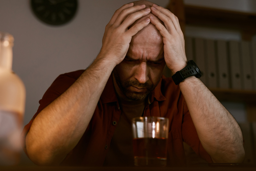 Zawroty głowy po alkoholu – skąd się biorą i jak sobie z nimi poradzić